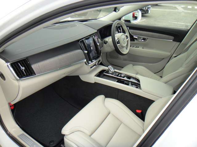 ボルボ Ｖ９０クロスカントリー アルティメット Ｂ５ ＡＷＤ ４ＷＤ R5年 (東北) 99