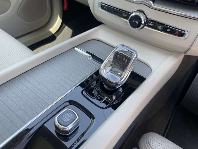 ボルボ ＸＣ６０ アルティメット Ｂ５ ＡＷＤ ４ＷＤ R5年 (東北) 99