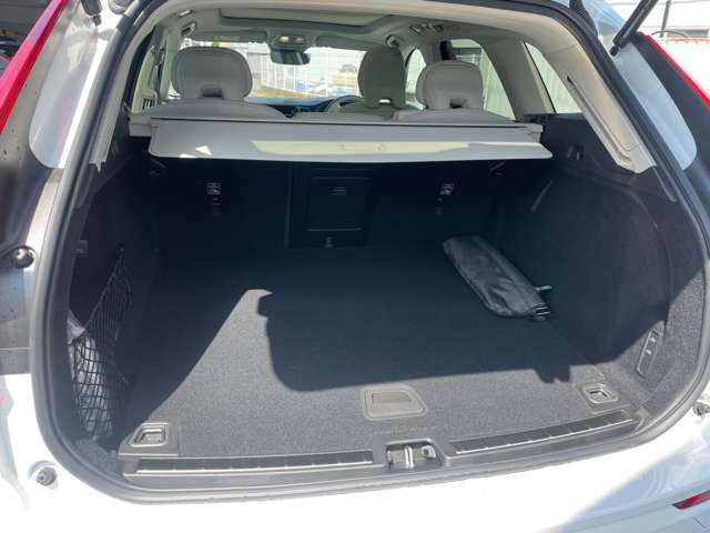 ボルボ ＸＣ６０ アルティメット Ｂ５ ＡＷＤ ４ＷＤ R5年 (東北) 99