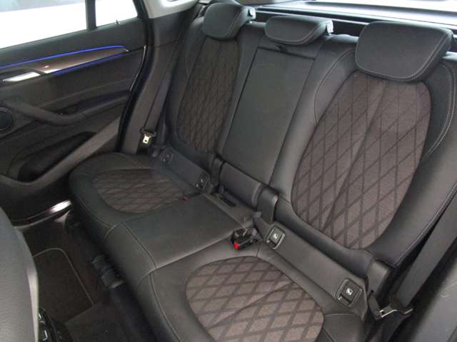 ＢＭＷ Ｘ１ Ｘドライブ １８Ｄ Ｘライン ４ＷＤ R2年 (近畿) 99