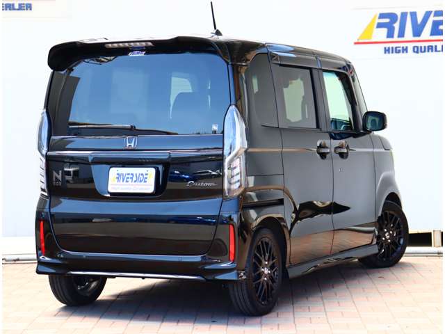 ホンダ Ｎ　ＢＯＸ カスタム ６６０ Ｌ ターボ スタイルプラス ブラック R4年 (関東) 99