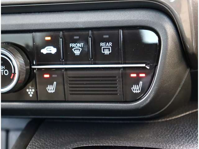 ホンダ Ｎ　ＢＯＸ カスタム ６６０ Ｌ ターボ スタイルプラス ブラック R4年 (関東) 99