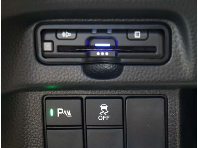 ホンダ Ｎ　ＢＯＸ カスタム ６６０ Ｌ ターボ スタイルプラス ブラック R4年 (関東) 99