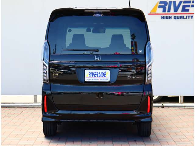 ホンダ Ｎ　ＢＯＸ カスタム ６６０ Ｌ ターボ スタイルプラス ブラック R4年 (関東) 99