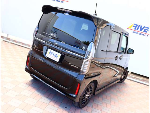 ホンダ Ｎ　ＢＯＸ カスタム ６６０ Ｌ ターボ スタイルプラス ブラック R4年 (関東) 99