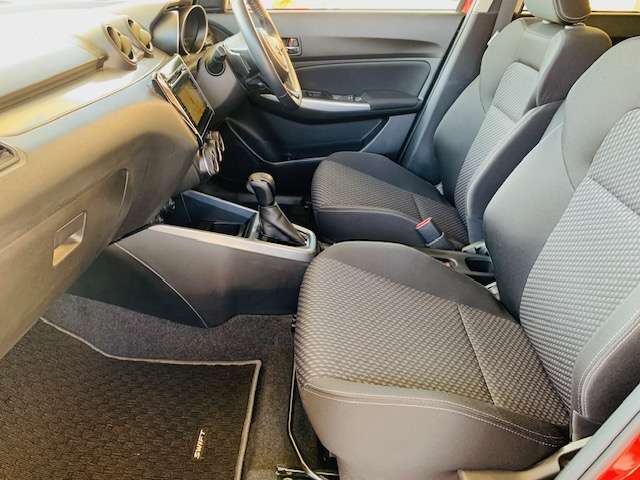 スズキ スイフト １．２ ハイブリッド ＲＳ セーフティパッケージ装着車 H29年 (東北) 99