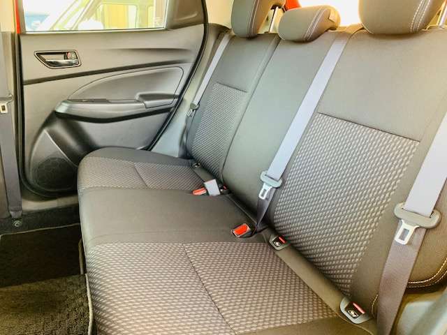 スズキ スイフト １．２ ハイブリッド ＲＳ セーフティパッケージ装着車 H29年 (東北) 99