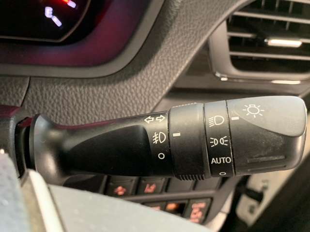 トヨタ ノア ２．０ ＳＩ ＷＸＢ H30年 (東北) 99