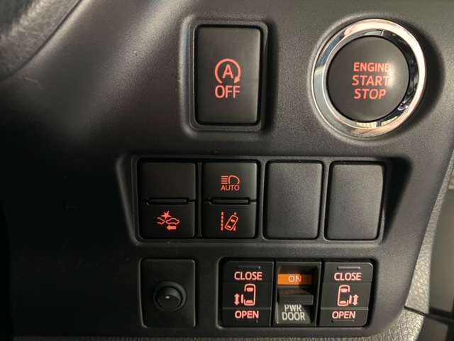 トヨタ ノア ２．０ ＳＩ ＷＸＢ H30年 (東北) 99