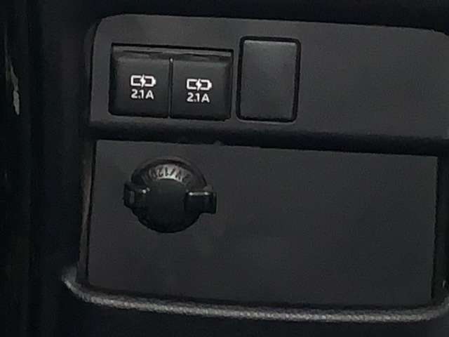 トヨタ ノア ２．０ ＳＩ ＷＸＢ H30年 (東北) 99