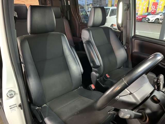 トヨタ ノア ２．０ ＳＩ ＷＸＢ H30年 (東北) 99