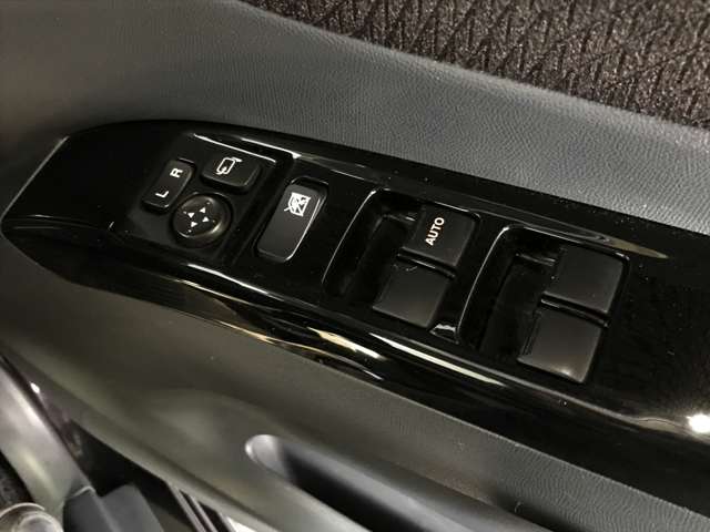 日産 ルークス ６６０ ハイウェイスター ４ＷＤ H25年 (北海道) 99