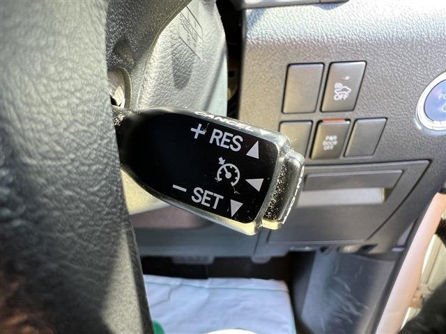 トヨタ アルファード　ハイブリッド ハイブリッド ２．５ ＳＲ Ｅ－ＦＯＵＲ ４ＷＤ H27年 (関東) 99