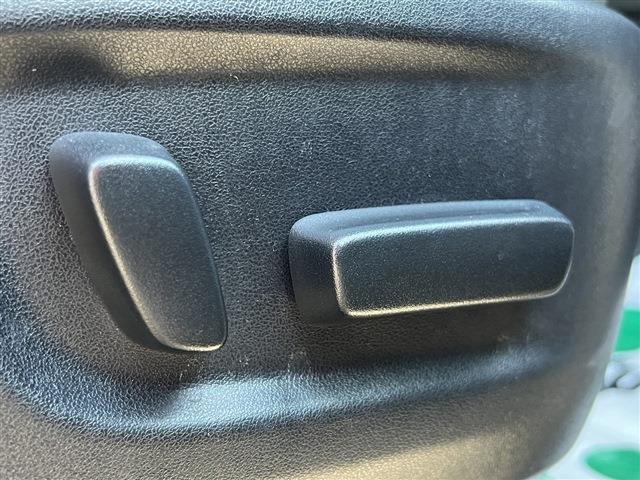 トヨタ アルファード　ハイブリッド ハイブリッド ２．５ ＳＲ Ｅ－ＦＯＵＲ ４ＷＤ H27年 (関東) 99