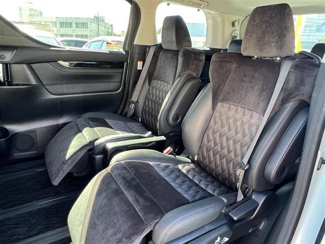 トヨタ アルファード　ハイブリッド ハイブリッド ２．５ ＳＲ Ｅ－ＦＯＵＲ ４ＷＤ H27年 (関東) 99