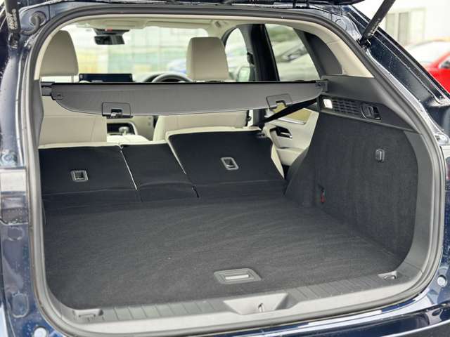 マツダ ＣＸ−６０ ３．３ ＸＤハイブリッド プレミアム モダン ディーゼルターボ ４ＷＤ R4年 (近畿) 99