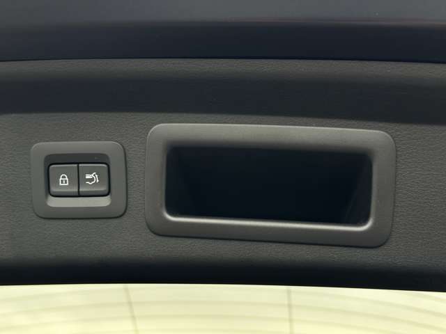 マツダ ＣＸ−６０ ３．３ ＸＤハイブリッド プレミアム モダン ディーゼルターボ ４ＷＤ R4年 (近畿) 99