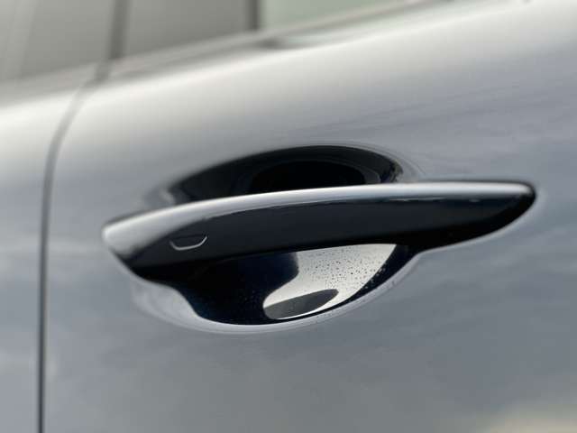 マツダ ＣＸ−６０ ３．３ ＸＤハイブリッド プレミアム モダン ディーゼルターボ ４ＷＤ R4年 (近畿) 99