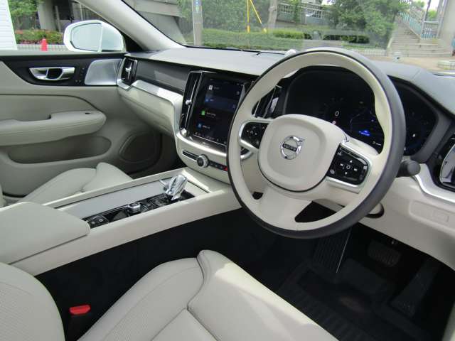 ボルボ Ｓ６０ アルティメット　Ｂ４ R5年 (関東) 99