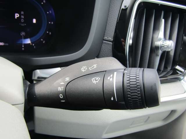 ボルボ Ｓ６０ アルティメット　Ｂ４ R5年 (関東) 99