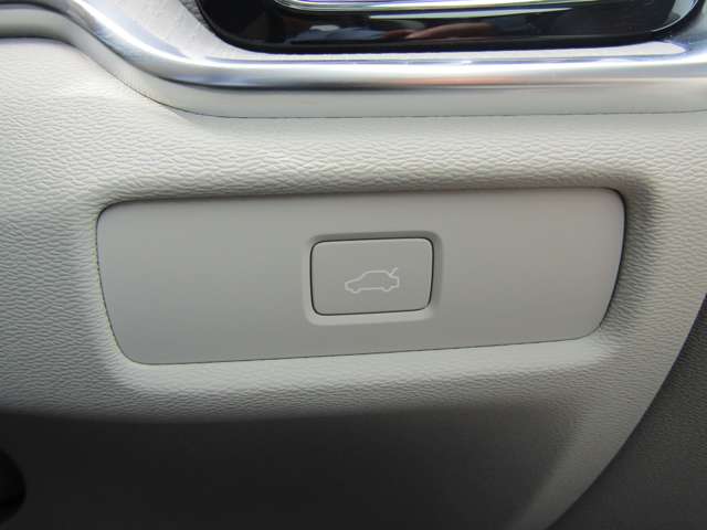 ボルボ Ｓ６０ アルティメット　Ｂ４ R5年 (関東) 99