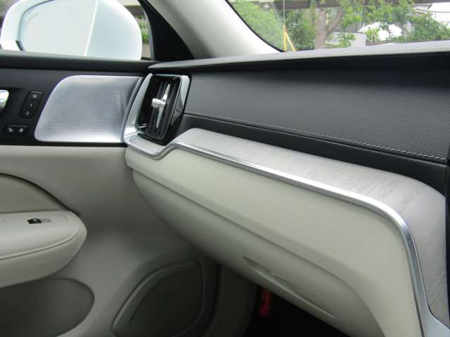 ボルボ Ｓ６０ アルティメット　Ｂ４ R5年 (関東) 99