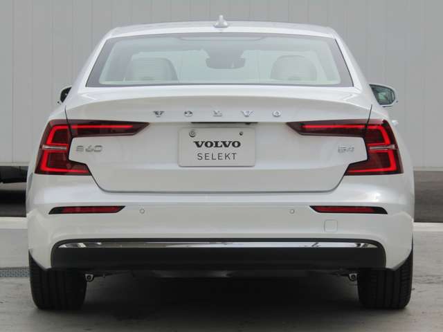 ボルボ Ｓ６０ アルティメット　Ｂ４ R5年 (関東) 99