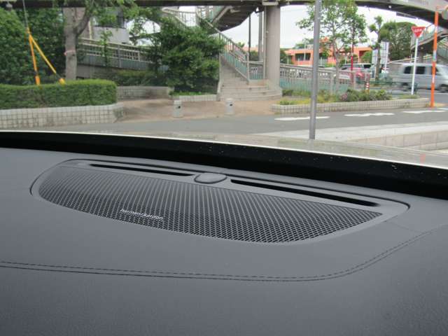 ボルボ ＸＣ９０ リチャージ アルティメット Ｔ８ ＡＷＤ プラグイン ハイブリッド ４ＷＤ R4年 (関東) 99