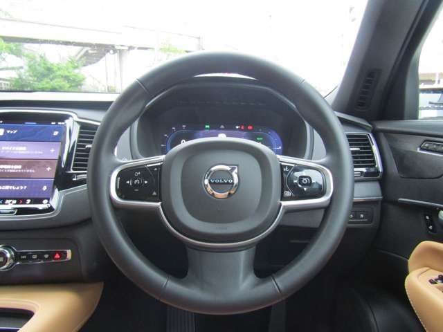 ボルボ ＸＣ９０ リチャージ アルティメット Ｔ８ ＡＷＤ プラグイン ハイブリッド ４ＷＤ R4年 (関東) 99