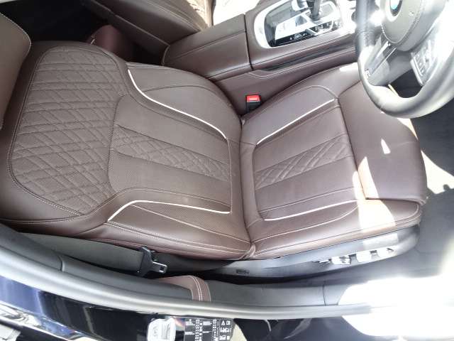 ＢＭＷ ７シリーズ ７５０ＬＩ Ｘドライブ Ｍスポーツ ４ＷＤ R2年 (近畿) 99