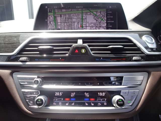 ＢＭＷ ７シリーズ ７５０ＬＩ Ｘドライブ Ｍスポーツ ４ＷＤ R2年 (近畿) 99