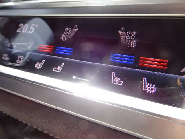 ＢＭＷ ７シリーズ ７５０ＬＩ Ｘドライブ Ｍスポーツ ４ＷＤ R2年 (近畿) 99