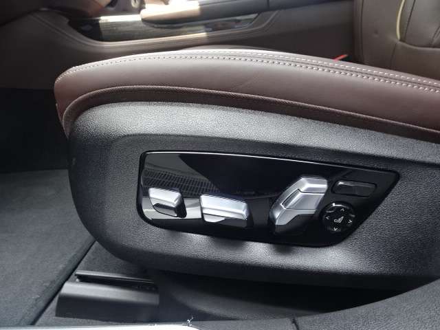 ＢＭＷ ７シリーズ ７５０ＬＩ Ｘドライブ Ｍスポーツ ４ＷＤ R2年 (近畿) 99