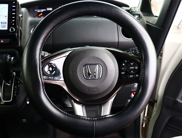 ホンダ Ｎ　ＢＯＸ カスタム ６６０ Ｇ ＥＸ ターボ ホンダセンシング H29年 (関東) 99