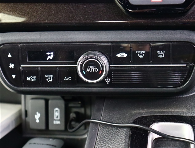 ホンダ Ｎ　ＢＯＸ カスタム ６６０ Ｇ ＥＸ ターボ ホンダセンシング H29年 (関東) 99