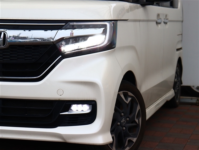 ホンダ Ｎ　ＢＯＸ カスタム ６６０ Ｇ ＥＸ ターボ ホンダセンシング H29年 (関東) 99