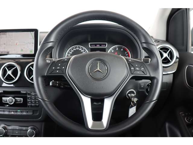 メルセデスベンツ Ｂクラス Ｂ１８０　ブルーエフィシェンシー H25年 (近畿) 99