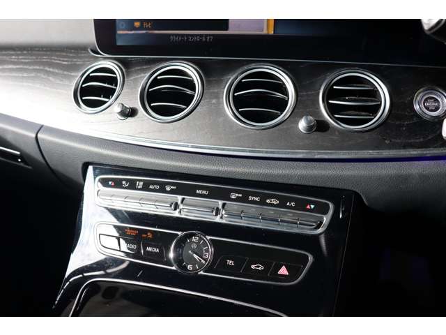 メルセデスベンツ Ｅクラスワゴン Ｅ２２０Ｄ アバンギャルド スポーツ（本革仕様） ディーゼルターボ H29年 (近畿) 99