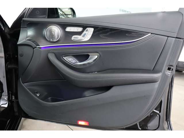 メルセデスベンツ Ｅクラスワゴン Ｅ２２０Ｄ アバンギャルド スポーツ（本革仕様） ディーゼルターボ H29年 (近畿) 99