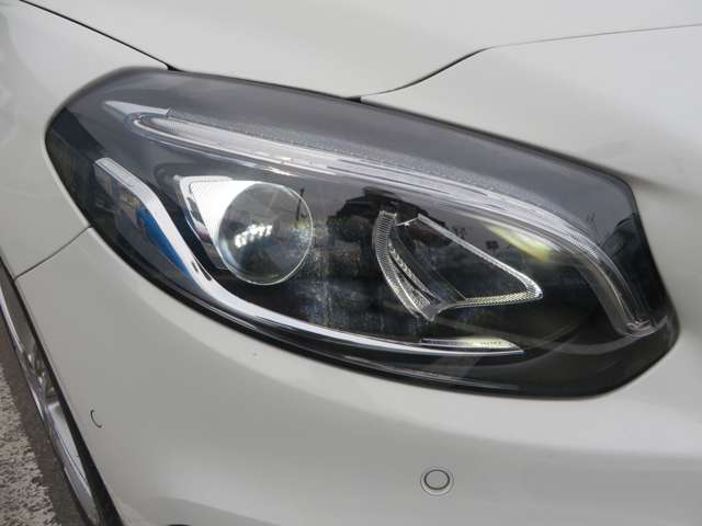 メルセデスベンツ Ｂクラス Ｂ２５０ ４マティック スポーツ ４ＷＤ H29年 (東北) 99