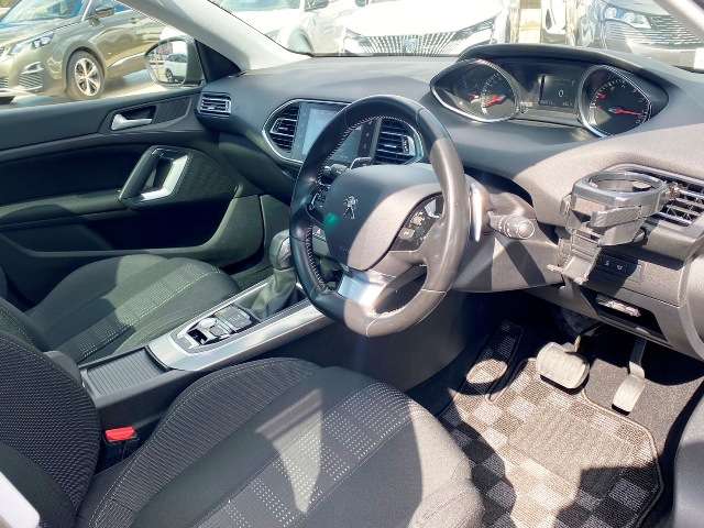 プジョー ３０８ＳＷ アリュール H28年 (東北) 99