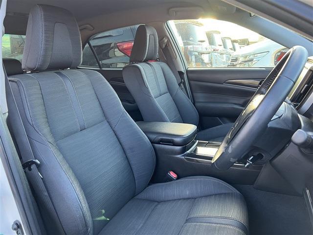 トヨタ クラウン　ハイブリッド ハイブリッド ２．５ Ｓ H25年 (関東) 99