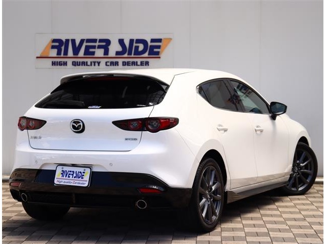 マツダ ＭＡＺＤＡ３　ファストバック １．８ ＸＤ Ｌパッケージ ディーゼルターボ R3年 (関東) 99