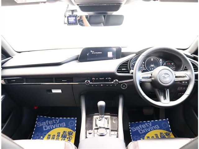 マツダ ＭＡＺＤＡ３　ファストバック １．８ ＸＤ Ｌパッケージ ディーゼルターボ R3年 (関東) 99