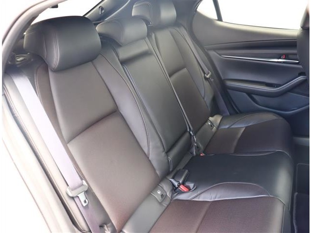 マツダ ＭＡＺＤＡ３　ファストバック １．８ ＸＤ Ｌパッケージ ディーゼルターボ R3年 (関東) 99