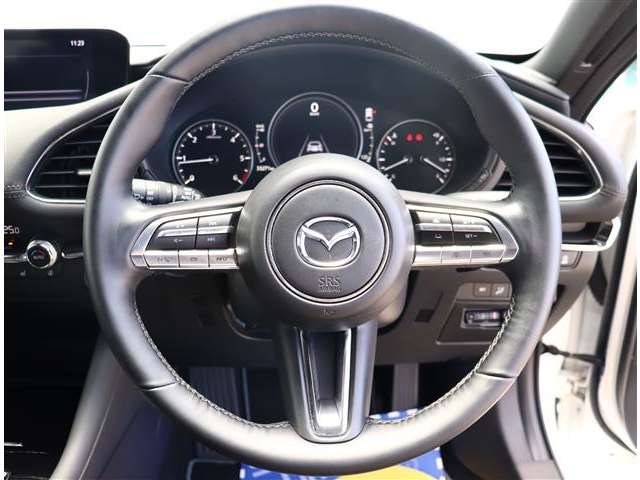 マツダ ＭＡＺＤＡ３　ファストバック １．８ ＸＤ Ｌパッケージ ディーゼルターボ R3年 (関東) 99