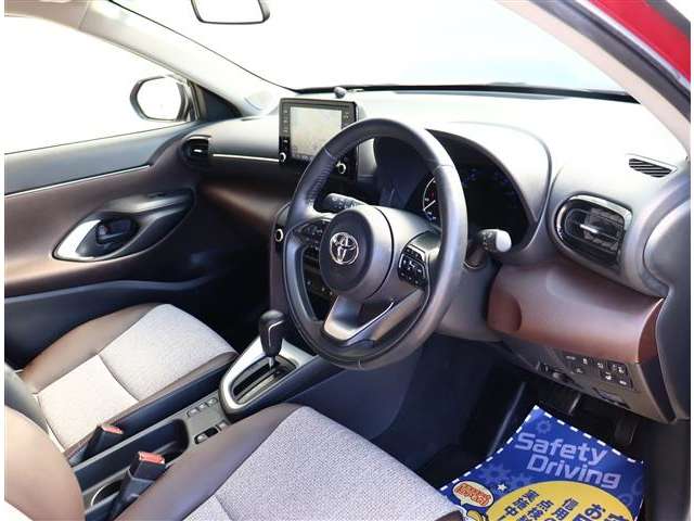 トヨタ ヤリスクロス　ハイブリッド １．５ ハイブリッド Ｚ R4年 (関東) 99