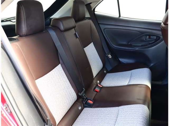 トヨタ ヤリスクロス　ハイブリッド １．５ ハイブリッド Ｚ R4年 (関東) 99