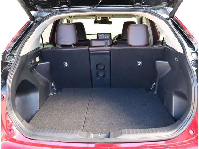 トヨタ ヤリスクロス　ハイブリッド １．５ ハイブリッド Ｚ R4年 (関東) 99