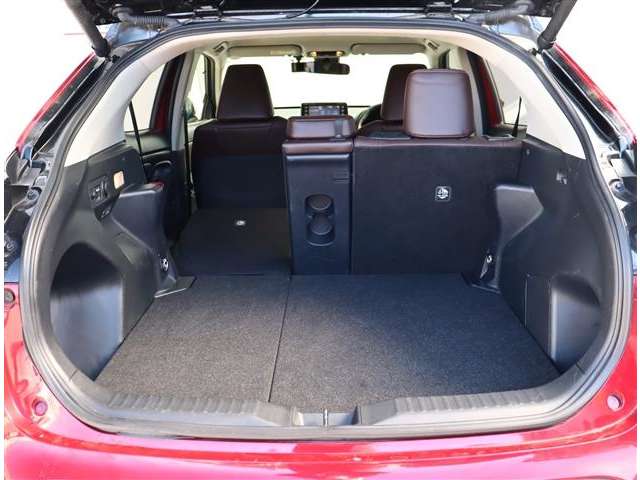 トヨタ ヤリスクロス　ハイブリッド １．５ ハイブリッド Ｚ R4年 (関東) 99